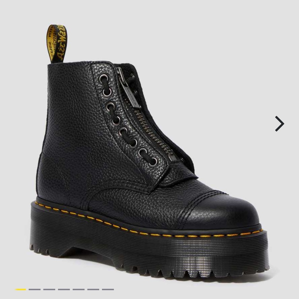 TRADE Dr. Martens Sinclair